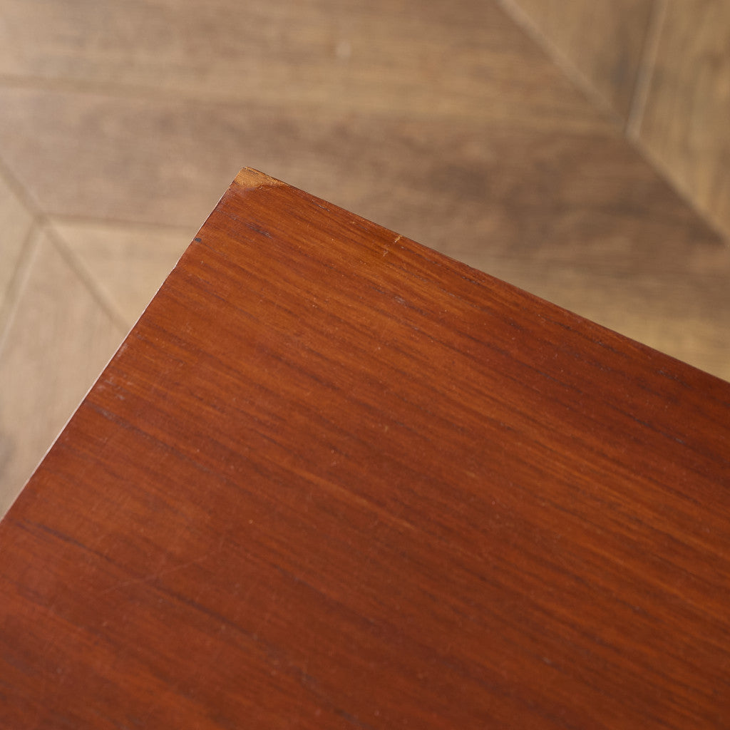 Novy Domov ヴィンテージ ネストテーブル