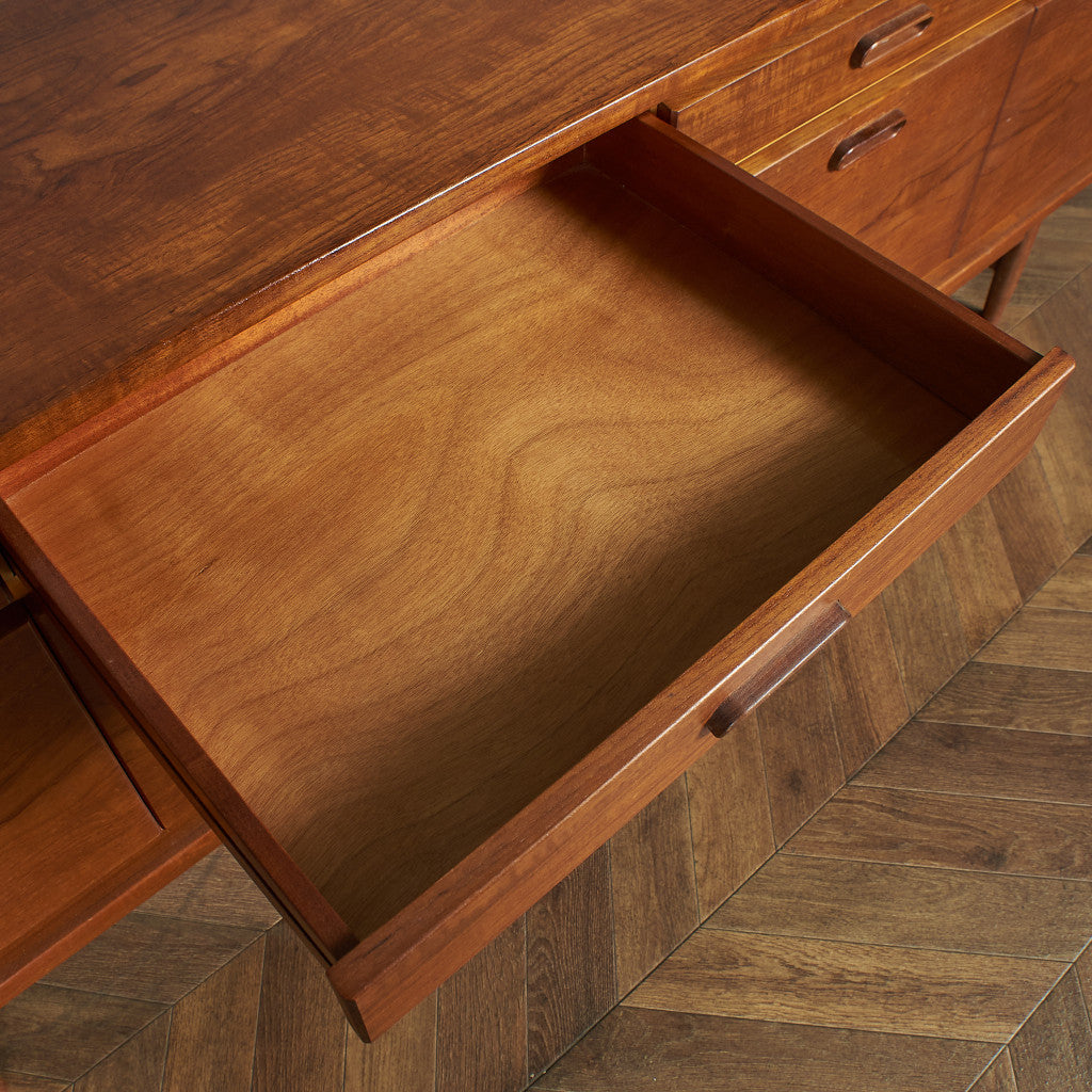 ヴィンテージ サイドボード