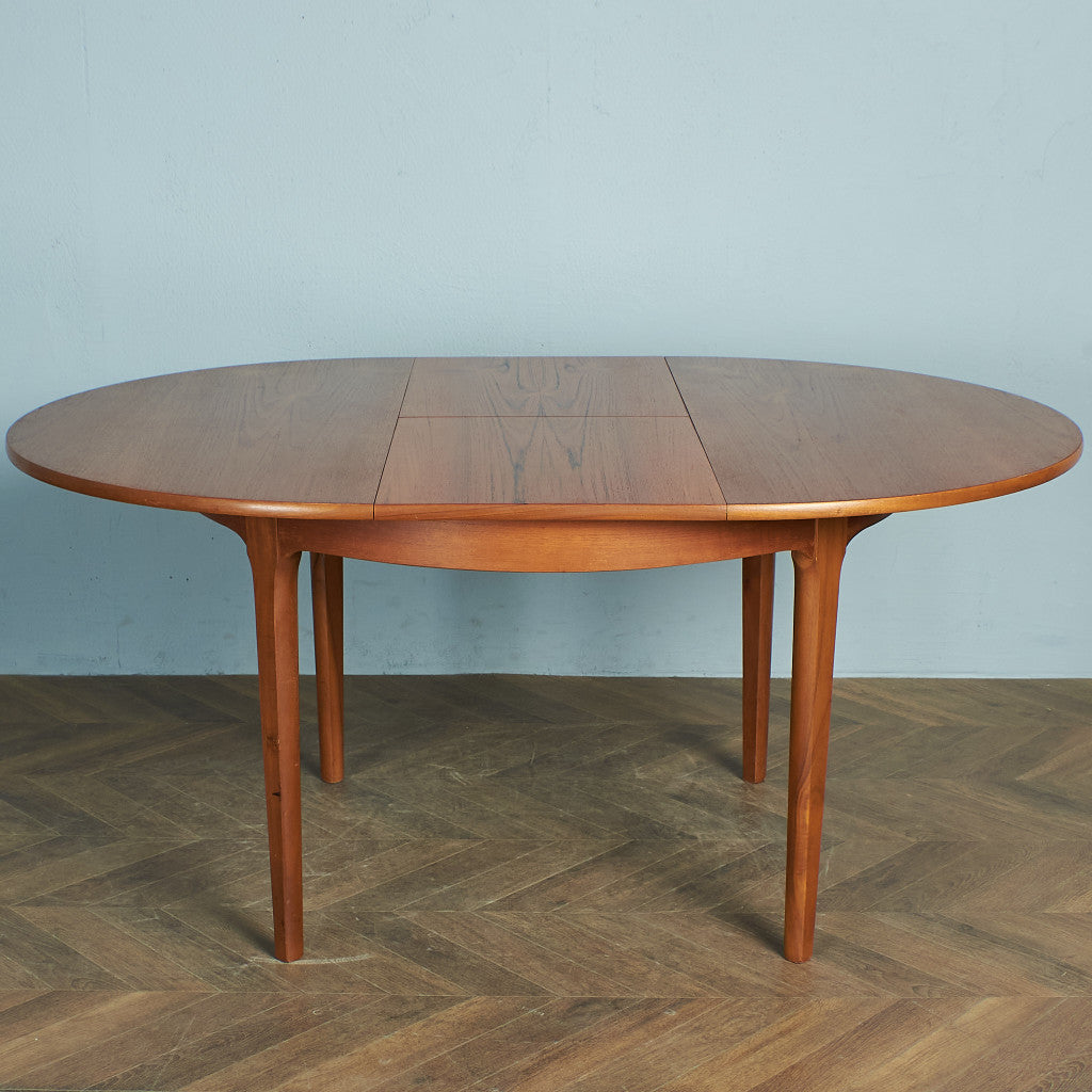 Nathan Extendable Round Dining Table #77333