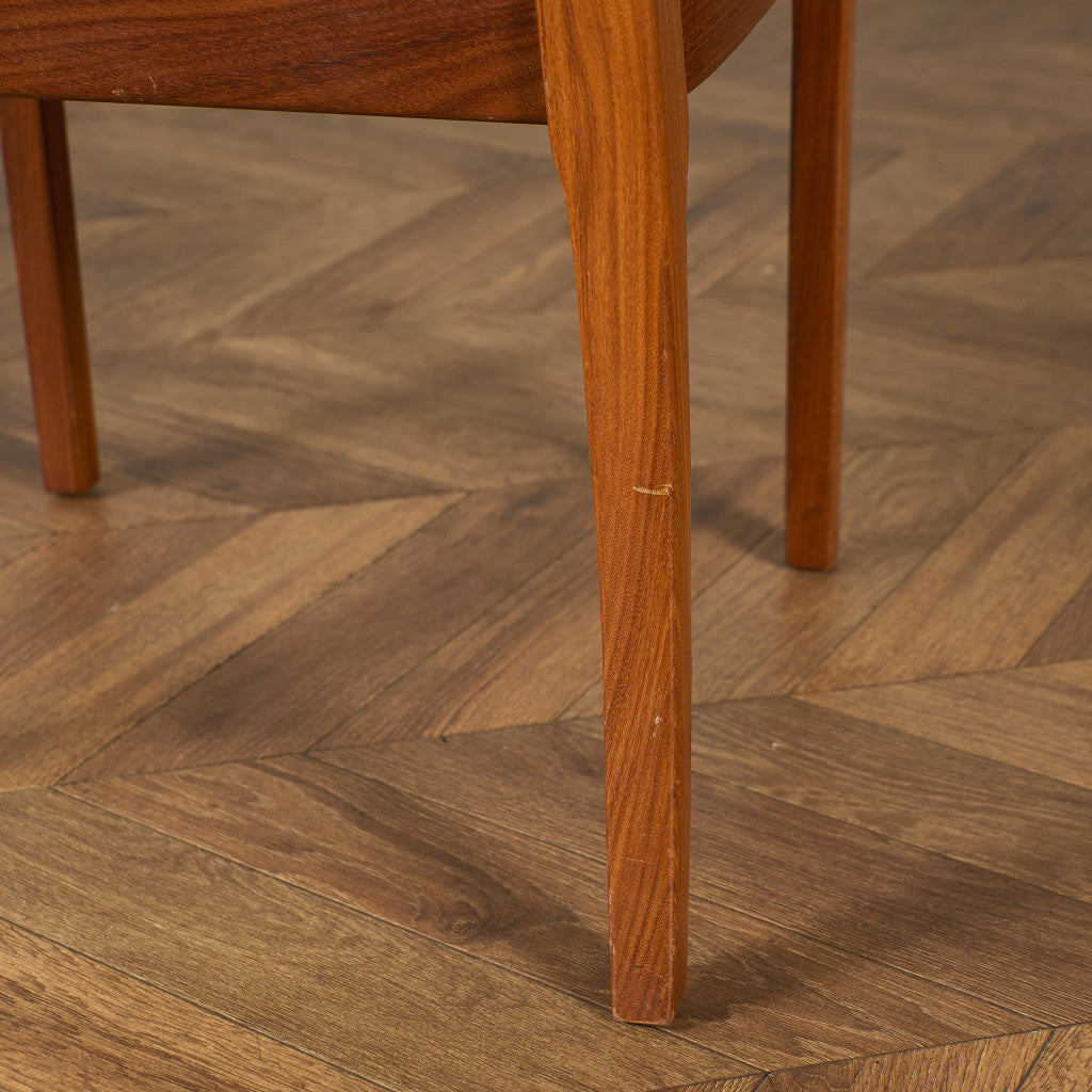 ダイニング アームチェア