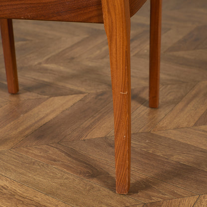 ダイニング アームチェア