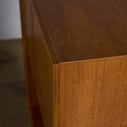 Form FIVE ヴィンテージ ブックケース (カスタム アイアン ヘアピンレッグ)