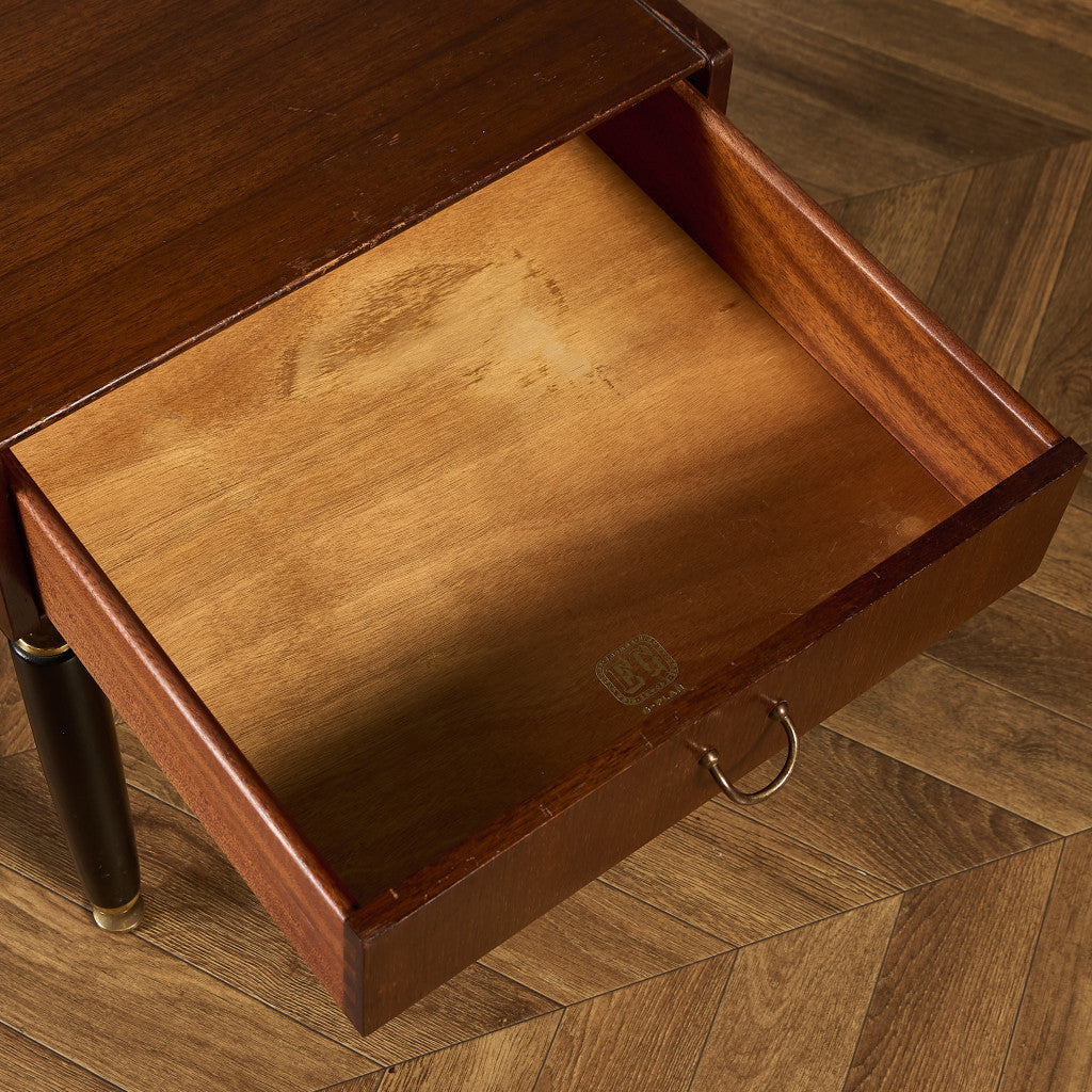 Tola&black ベッドサイドテーブル 206