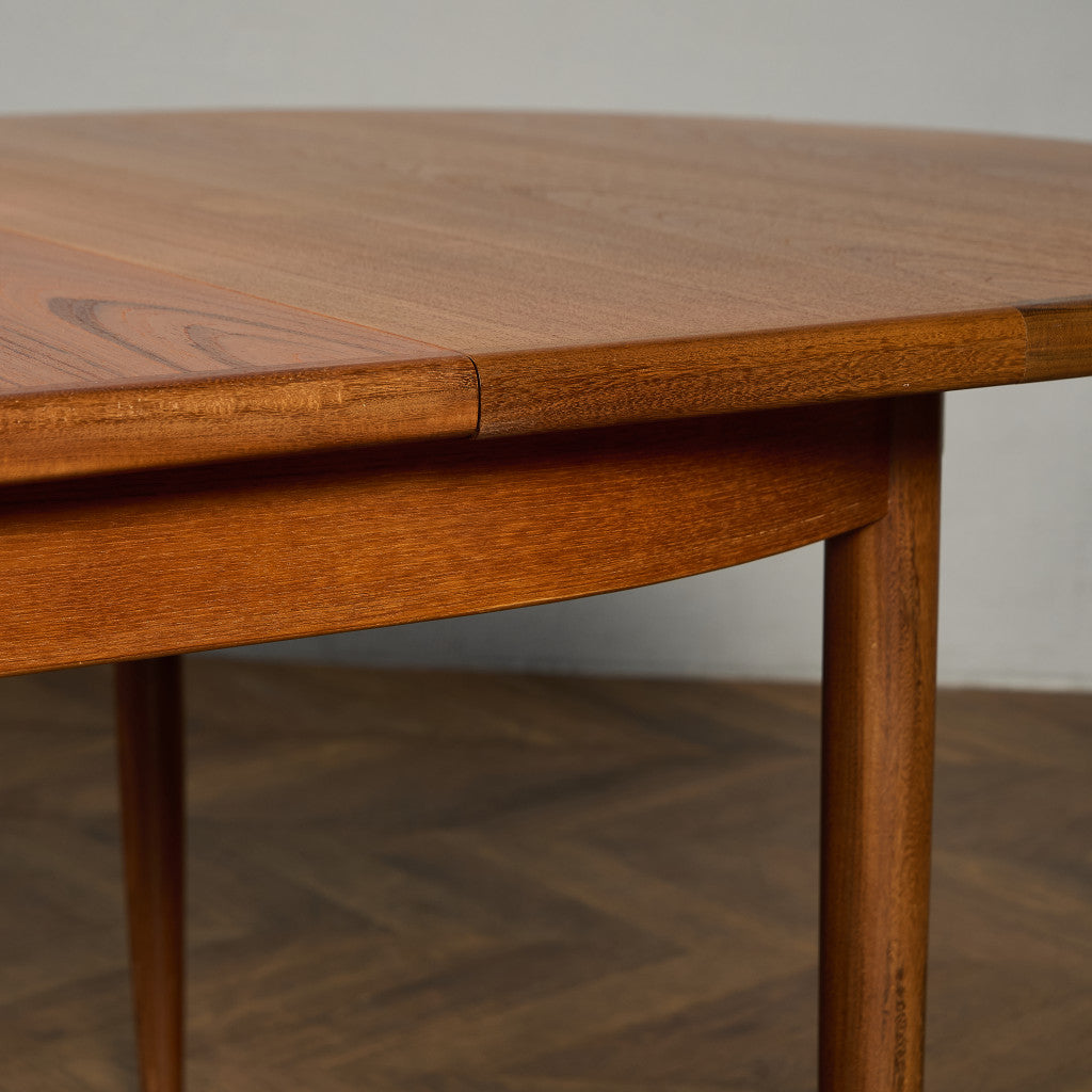 ヴィンテージ エクステンション オーバルダイニングテーブル