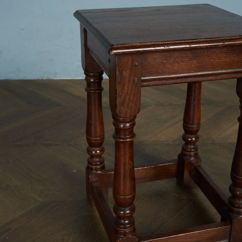 British classic oak nesting table #84618