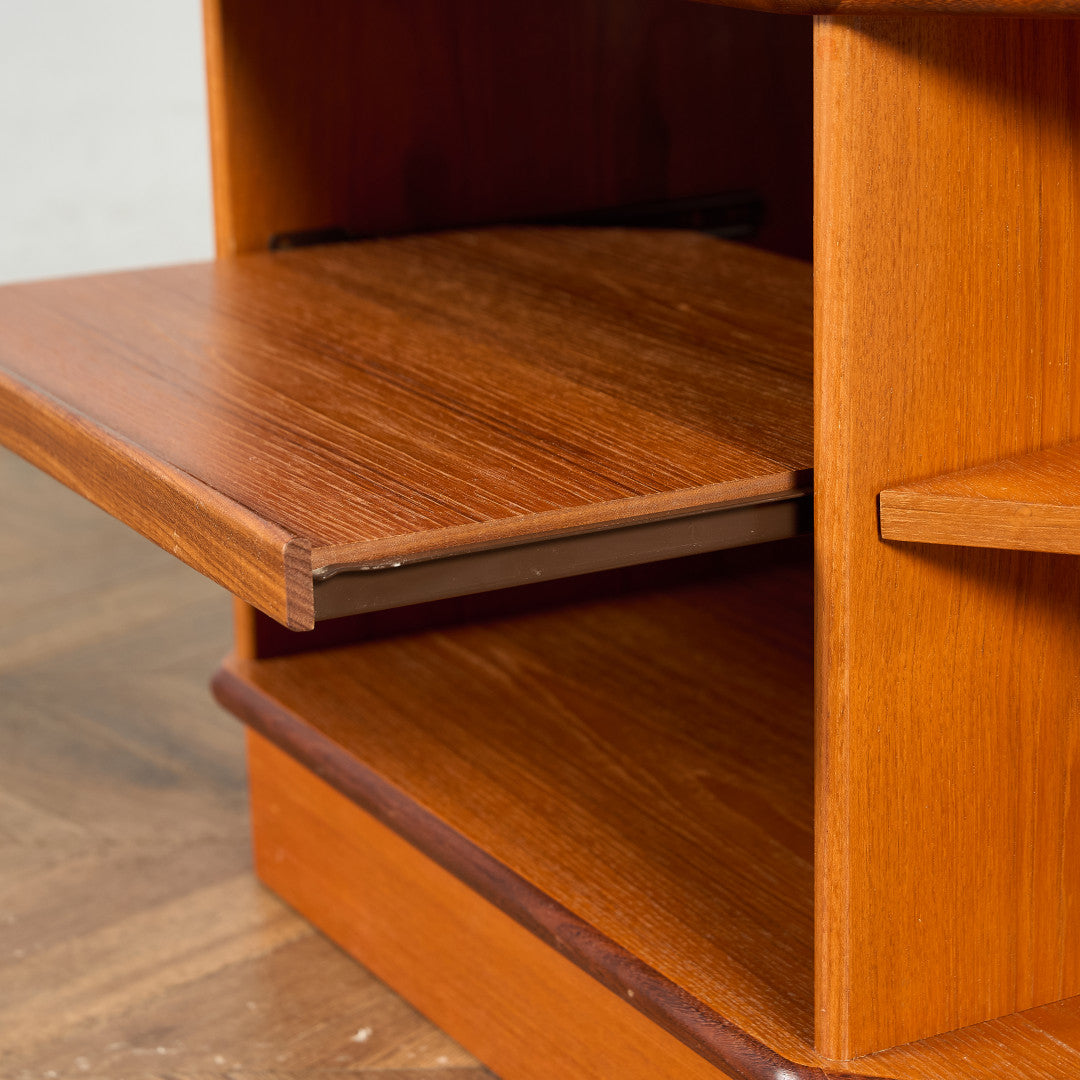 ジープラン G-PLAN ヴィンテージ コーナー キャビネット  AVボード #91630