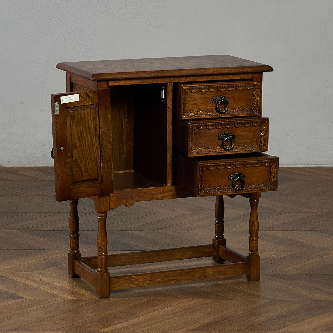 英国 クラシック サイドキャビネット サイドテーブル