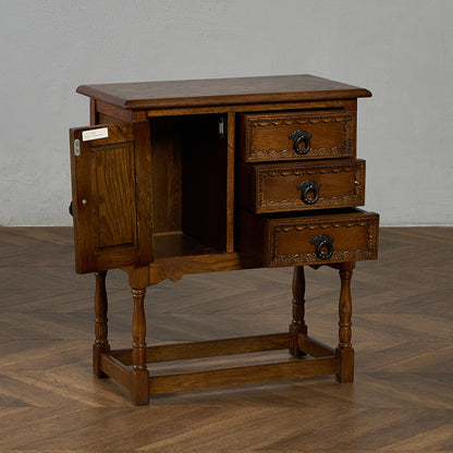 英国 クラシック サイドキャビネット サイドテーブル