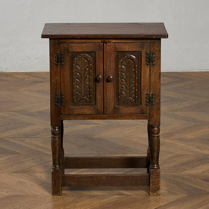 英国 クラシック サイドキャビネット サイドテーブル