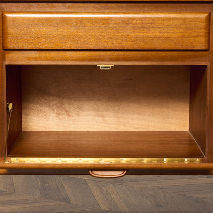 イギリスヴィンテージ サイドボード