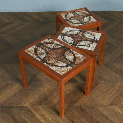 TRIOH mobler Danish tile top nesting table #84018