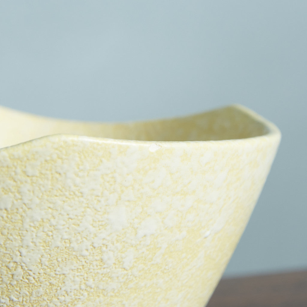 German Art Pottery ボウル