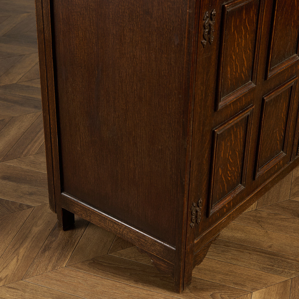 英国 クラシック コートカップボード