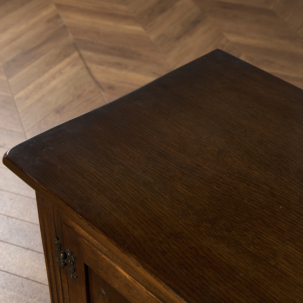 英国 クラシック オーク サイド キャビネット