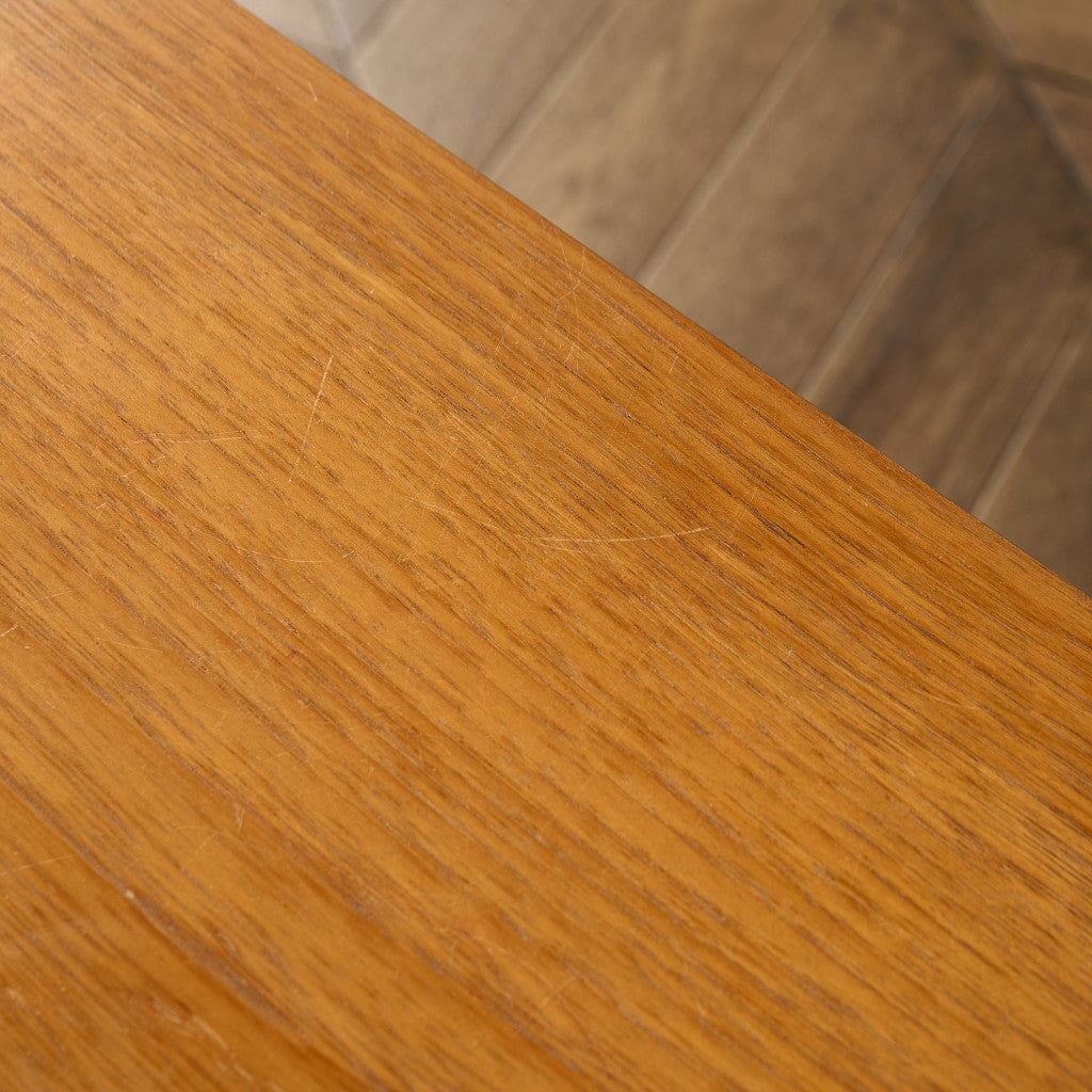 ネストテーブル