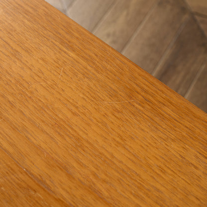 ネストテーブル