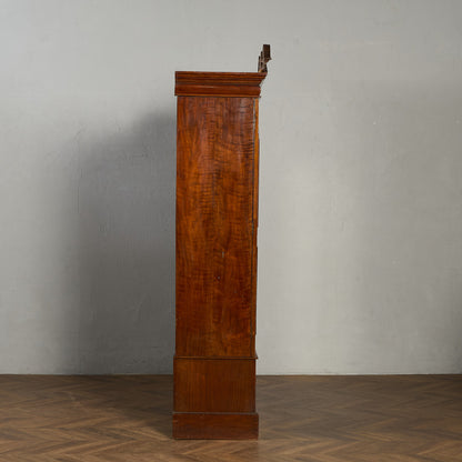 英国 アンティーク ワードローブ