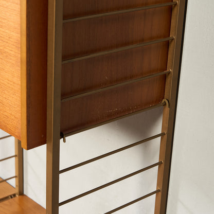 ウォールユニット