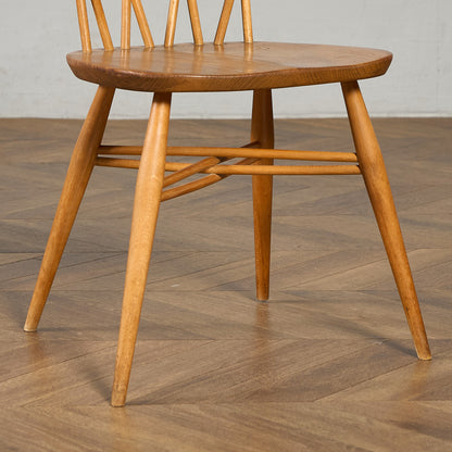 ラティスドチェア