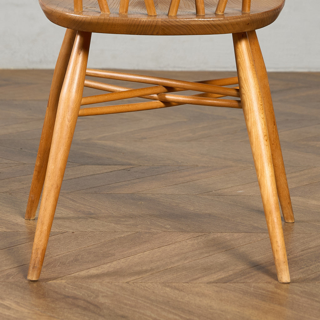 ラティスドチェア