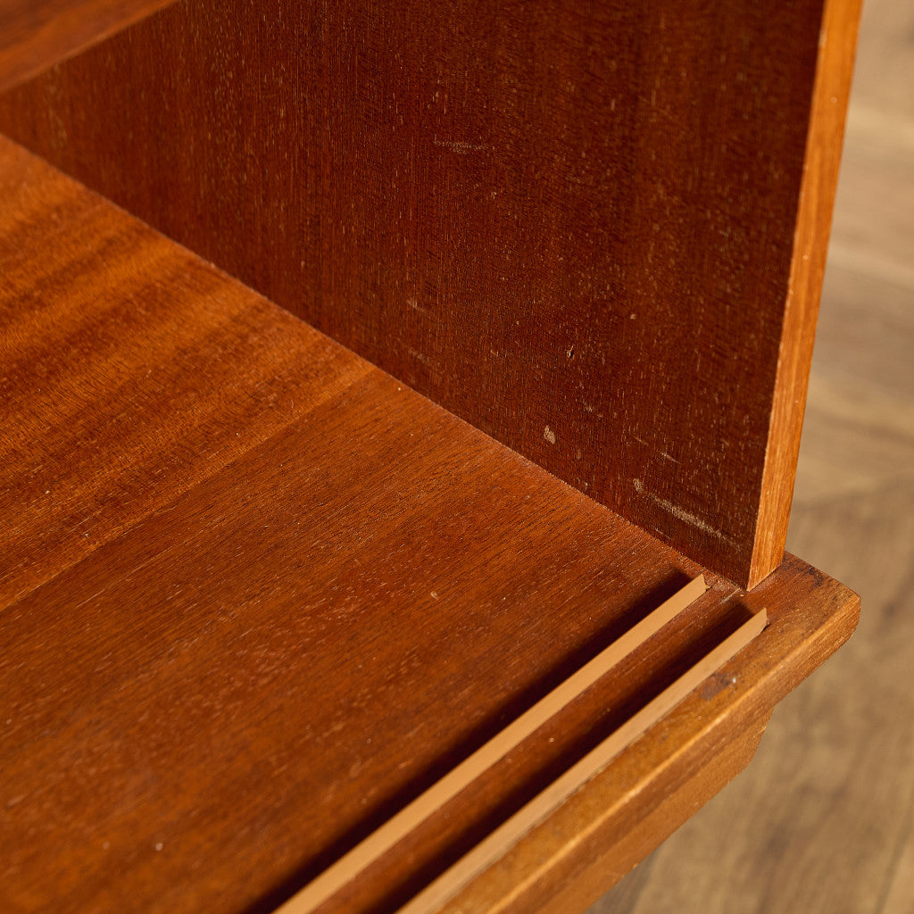 イギリス ヴィンテージ サイドボード