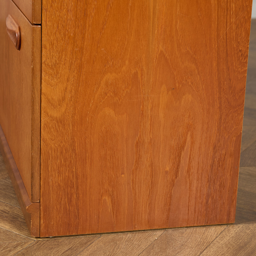 ヴィンテージ 3段チェスト