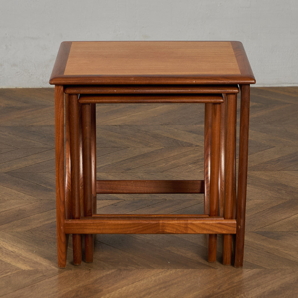 Astro ネストテーブル