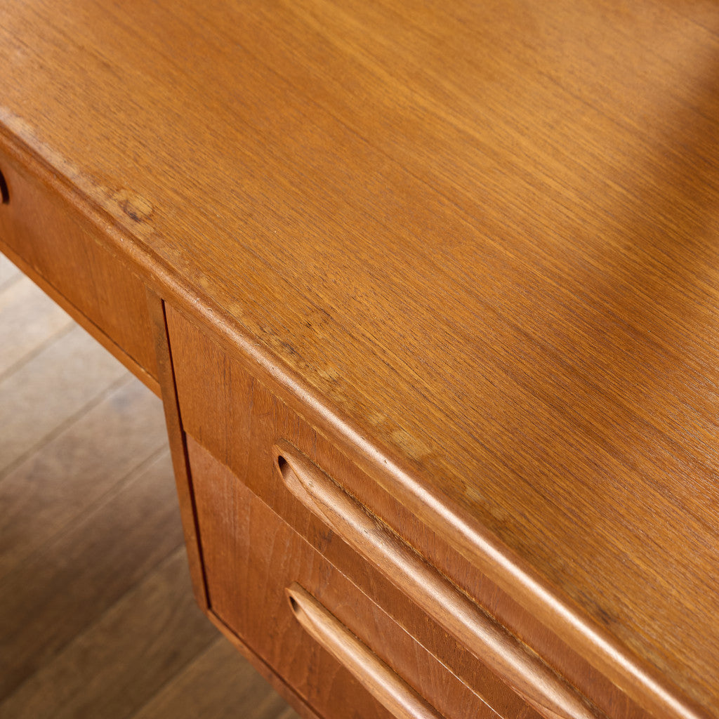 ニューフレスコ ドレッシングデスク (1986)