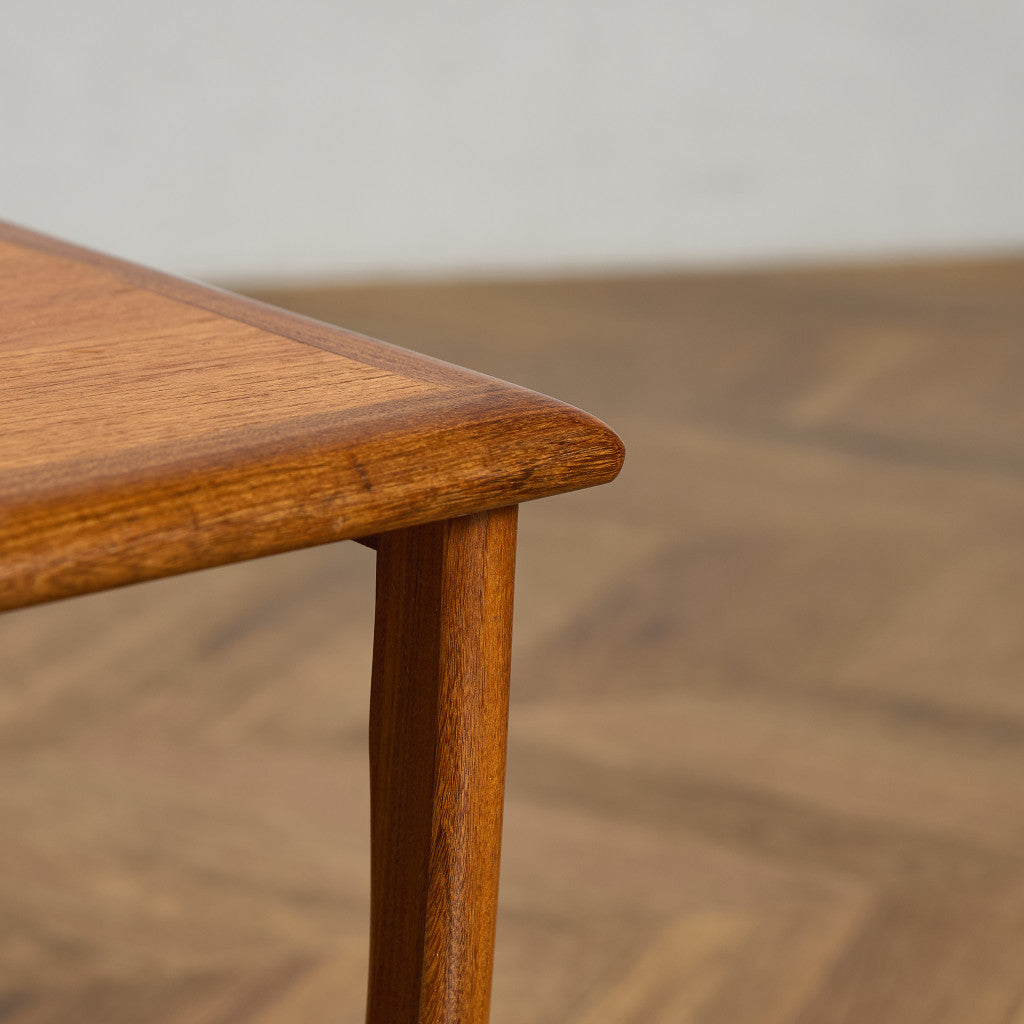 Astro セラミックタイルトップ ネストテーブル