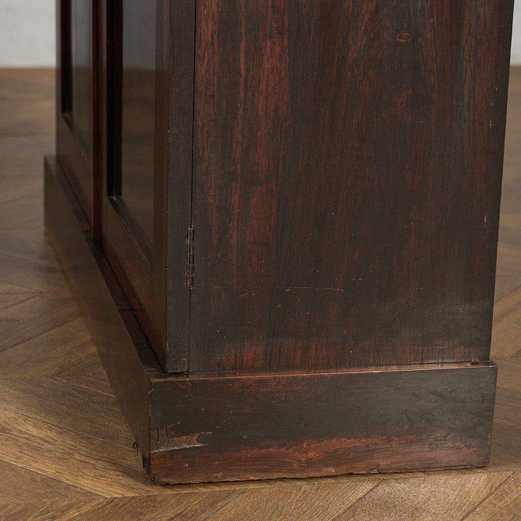 英国 クラシック ガラス キャビネット