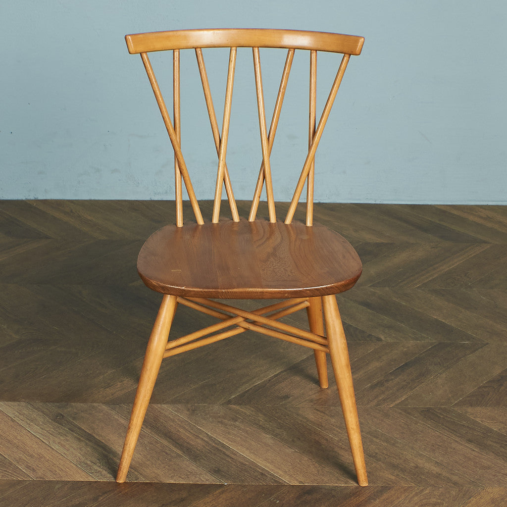 ラティスドチェア