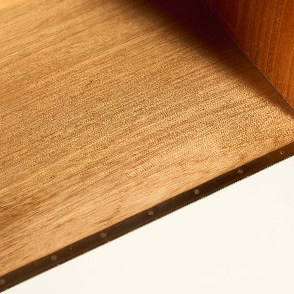 十字扉 ヴィンテージ サイドボード