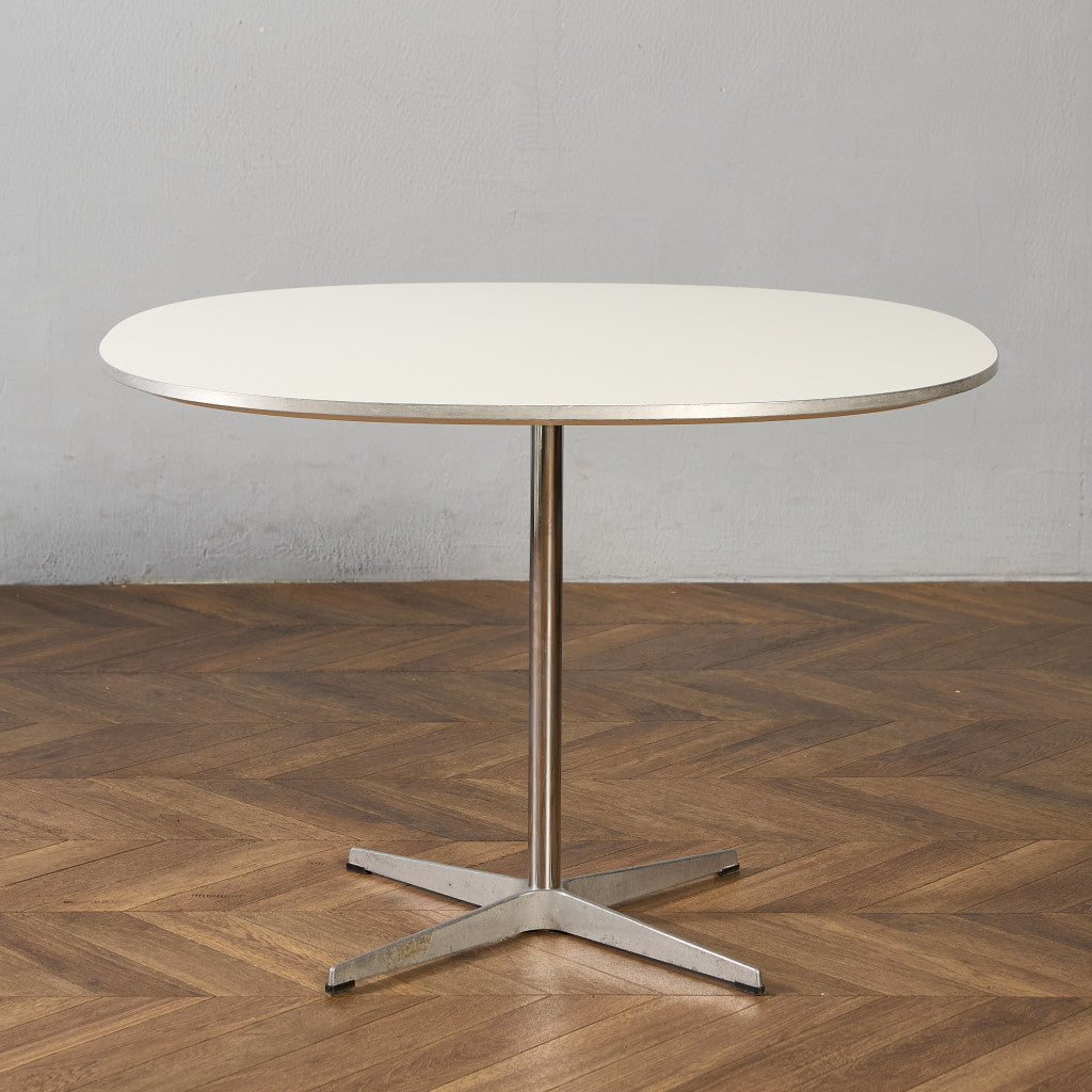 Fritz Hansen A603 Super-circular Table スーパー円テーブル
