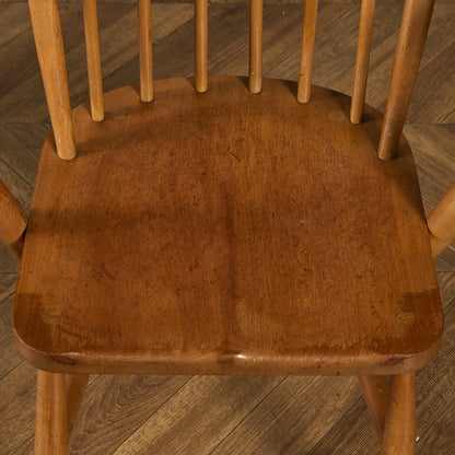 フープバックアームチェア