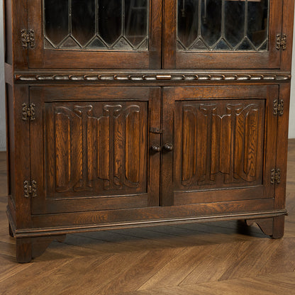 ガラス キャビネット