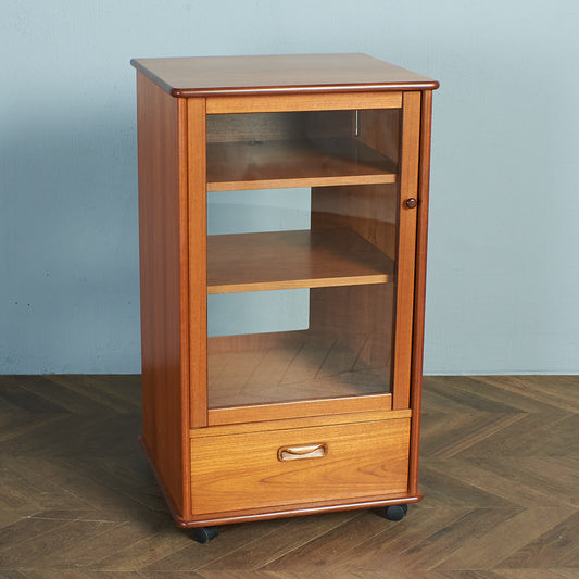 Fresco オーディオキャビネット