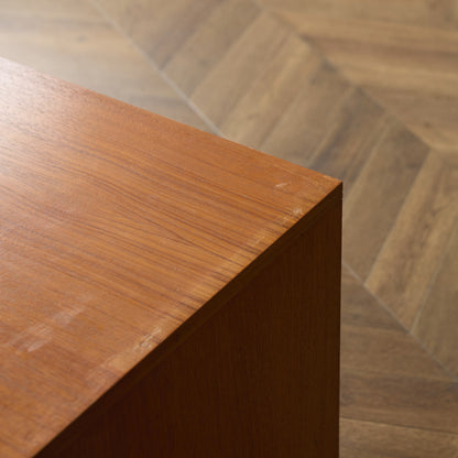 英国 ヴィンテージ キャビネット