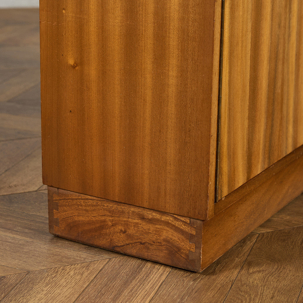 Cumbrae ヴィンテージ ナロー ガラス ブックケース 食器棚