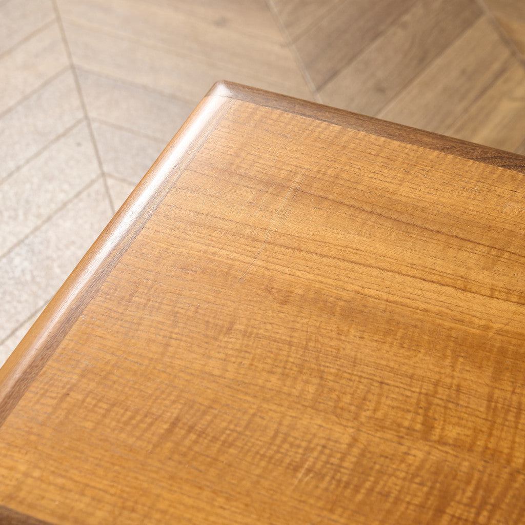 Astro ネスト コーヒーテーブル