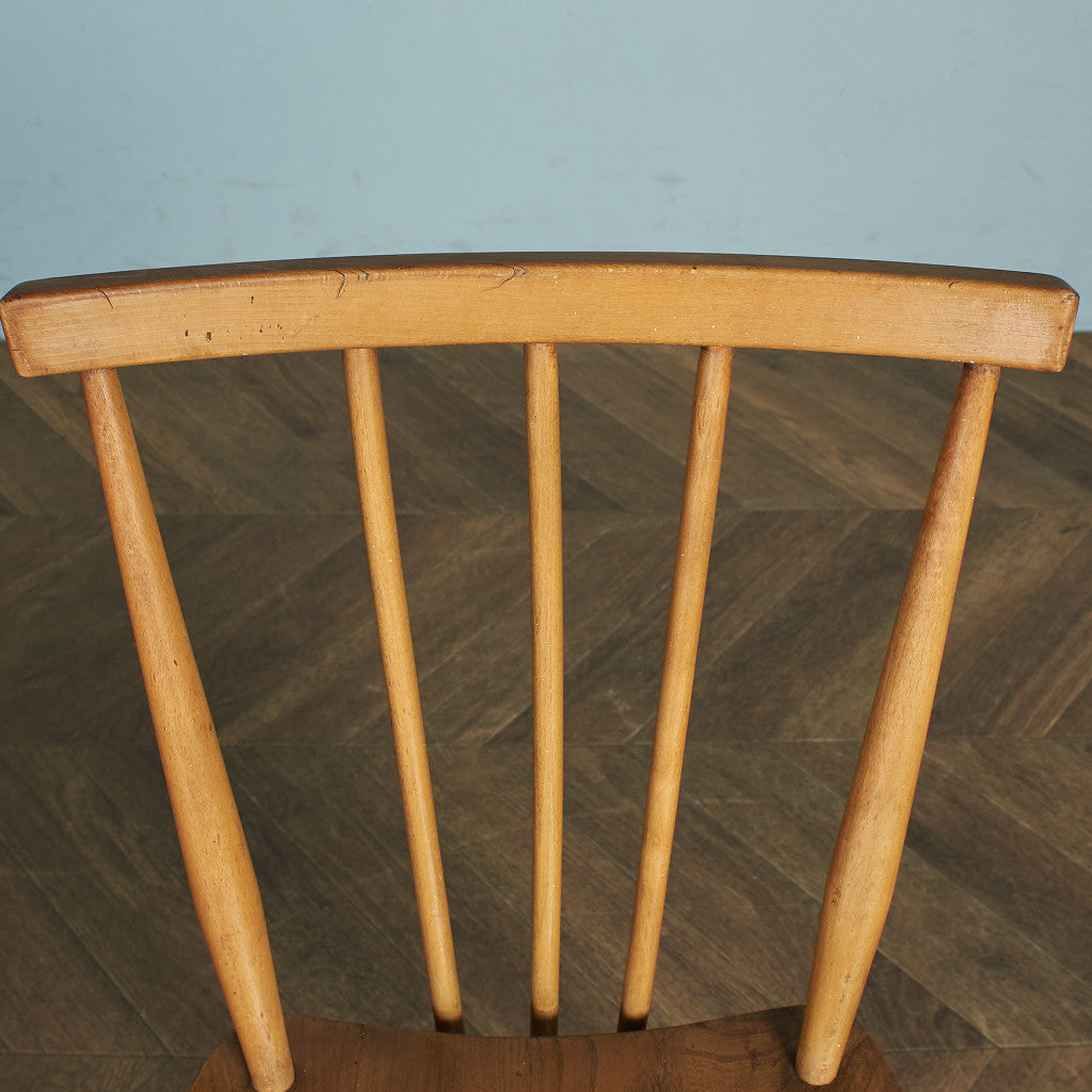 スティックバックチェア