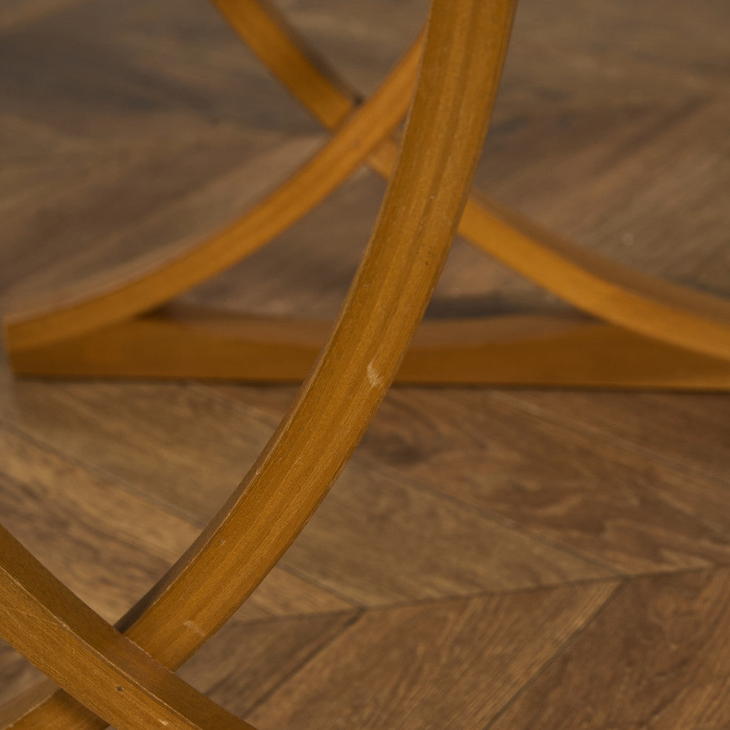 ネストテーブル