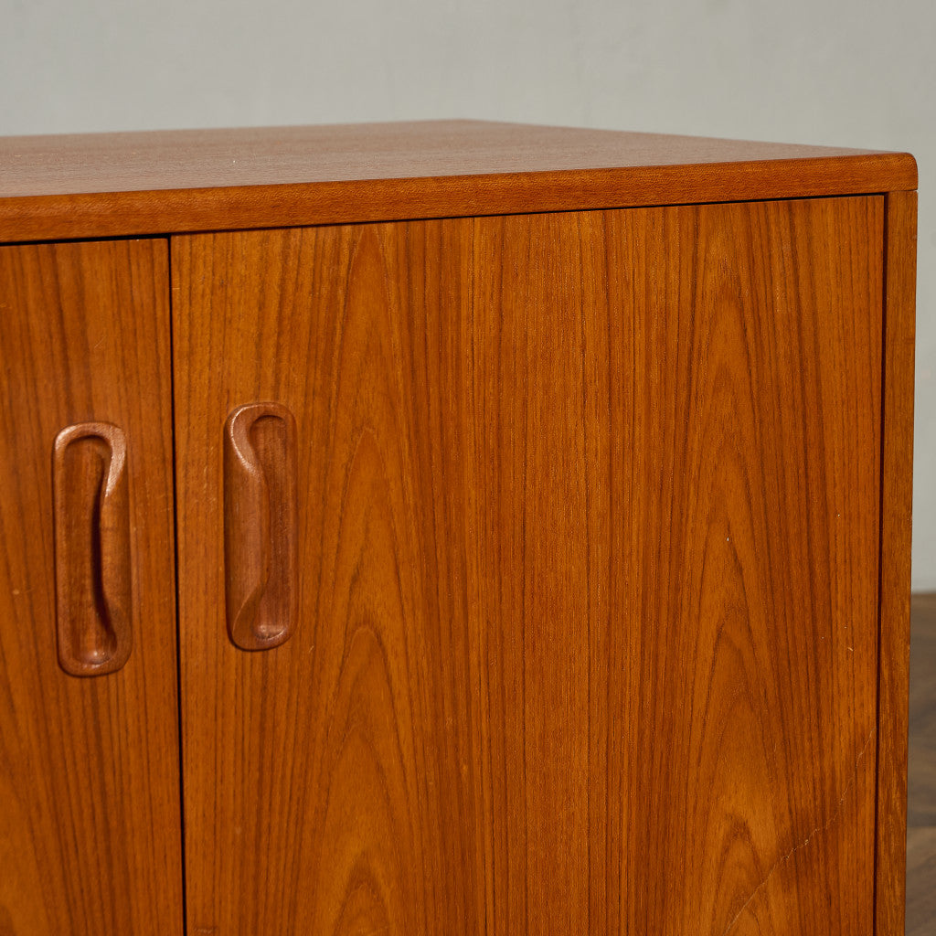 Fresco ヴィンテージ サイドボード カスタム アイアン ヘアピンレッグ