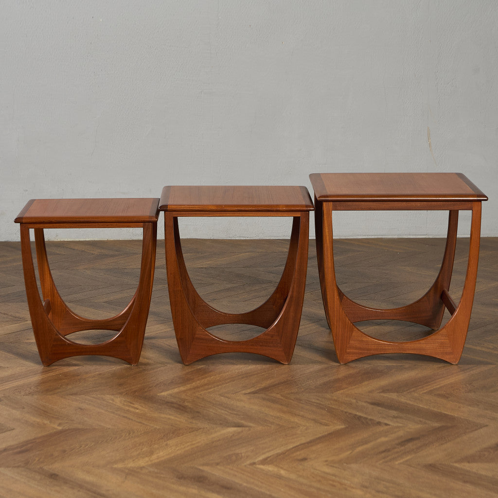 Astro ネストテーブル