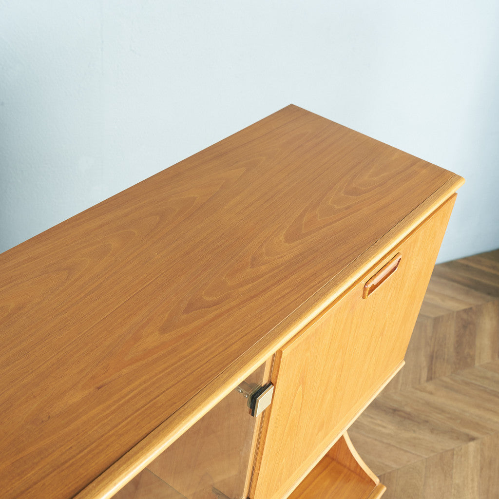 ヴィンテージ ハイサイドボード