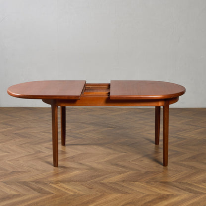 英国 ヴィンテージ オーバル ロング ダイニングテーブル