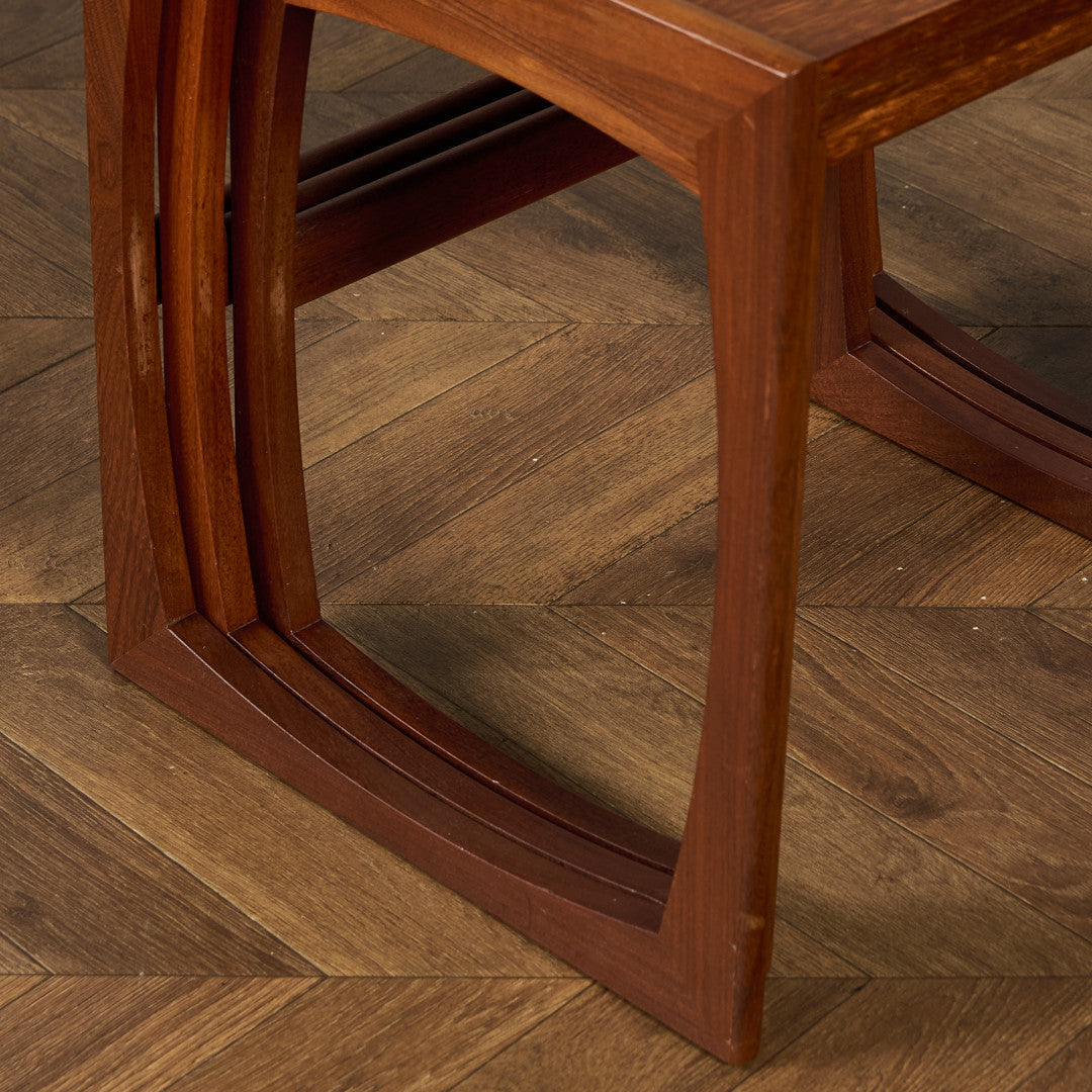 Quadrille ヴィンテージ ネストテーブル