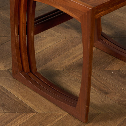 Quadrille ヴィンテージ ネストテーブル