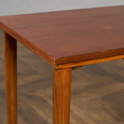 Novy Domov ヴィンテージ ネストテーブル