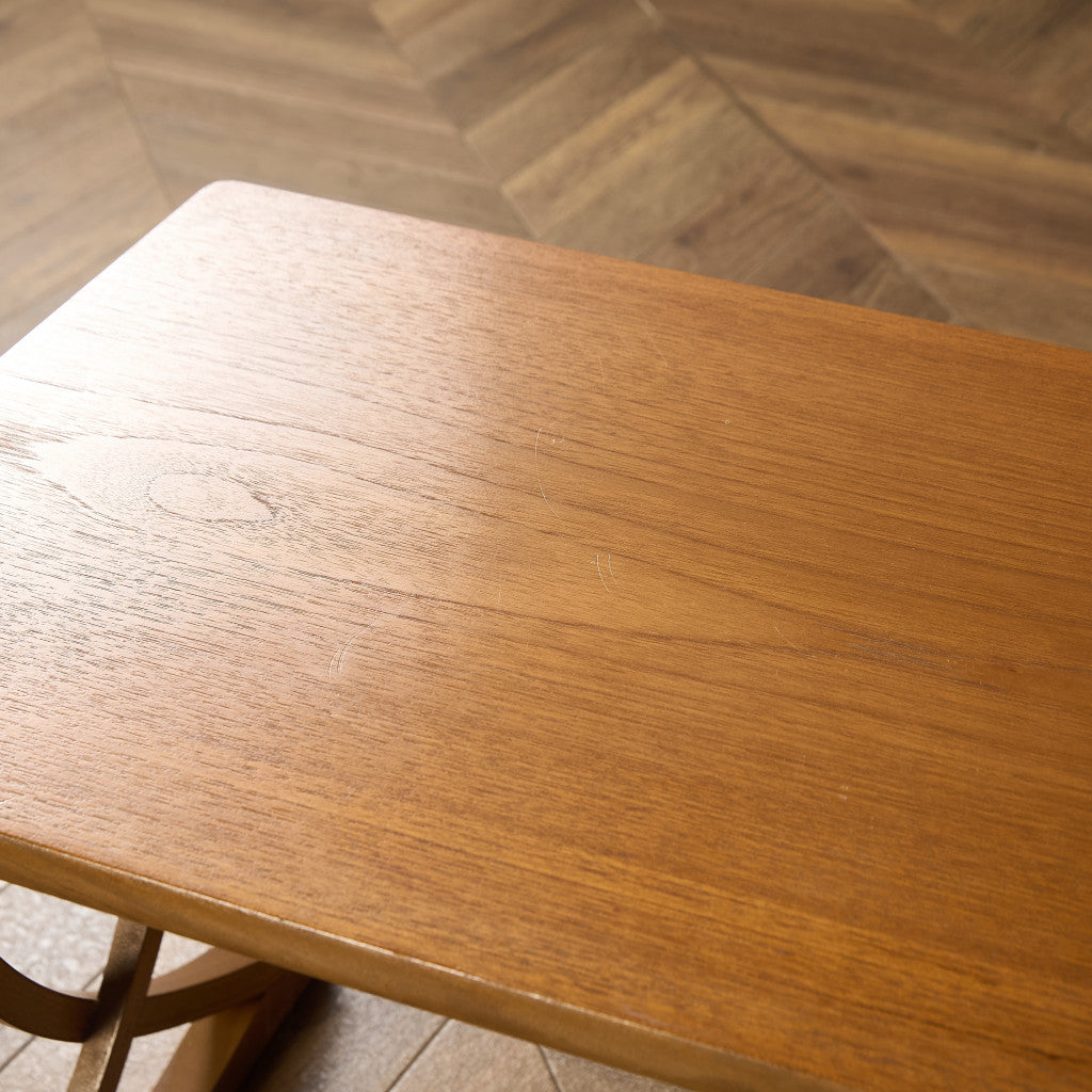 ネストテーブル