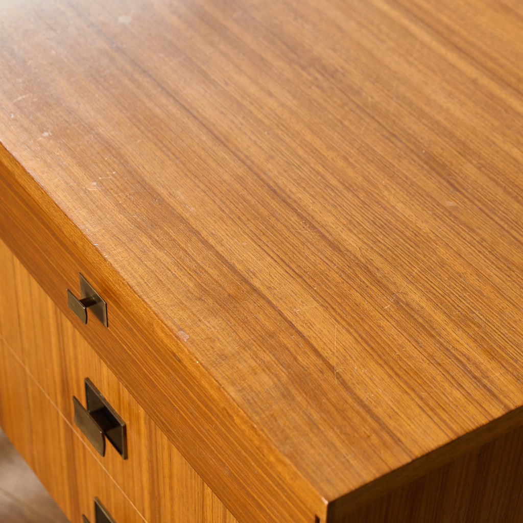 Limelight ヴィンテージ サイドボード